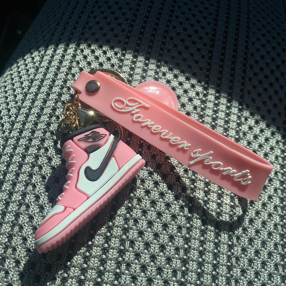 Pink Jordan Keychain - Picture 3 of 4